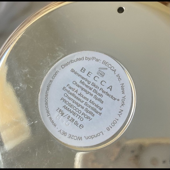 Becca and Laura Geller Highlighter bundle - Picture 5 of 7